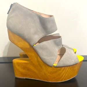 DV 8 Dolce Vita Gray Platform Leather Sandals Sz 9.5